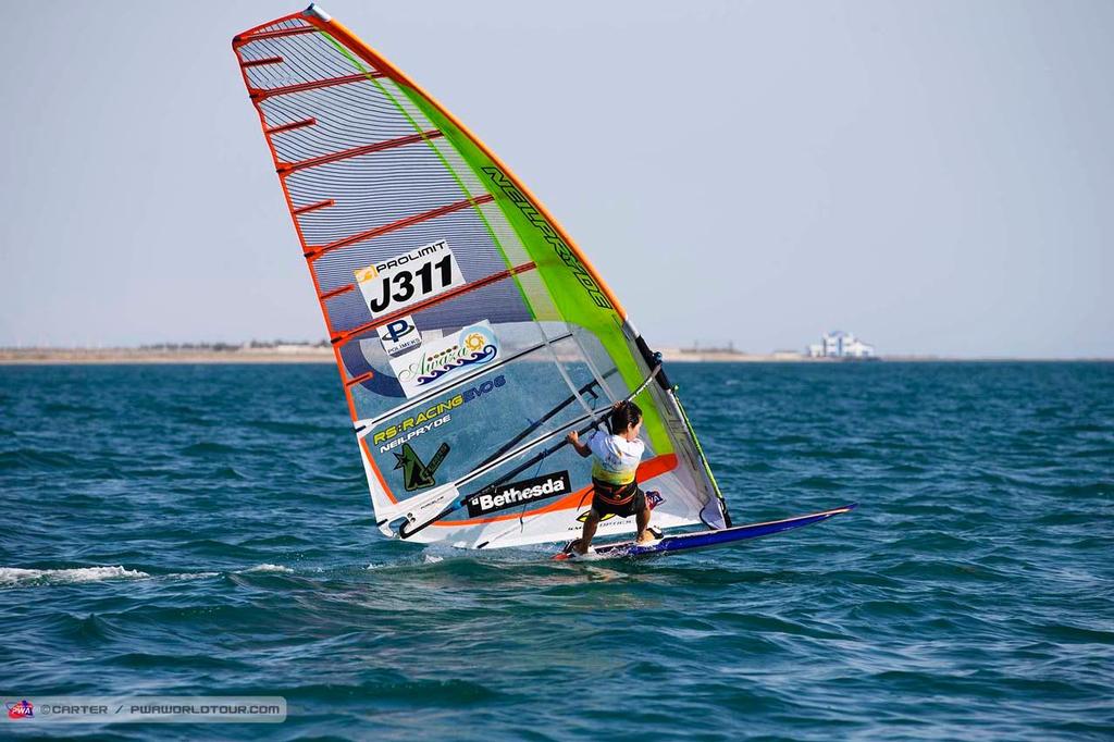 Mio Anayama cruising - 2014 PWA Awaza World Cup, Day 5 ©  Carter/pwaworldtour.com http://www.pwaworldtour.com/